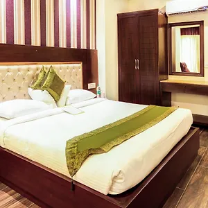 Treebo Tryst Sc Residency Zirakpur Hotel